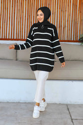 Siyah Yaka Fermuarlı Çizgili Triko Tunik