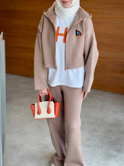 Hermes T-Shirt - Şık ve Rahat Tasarım