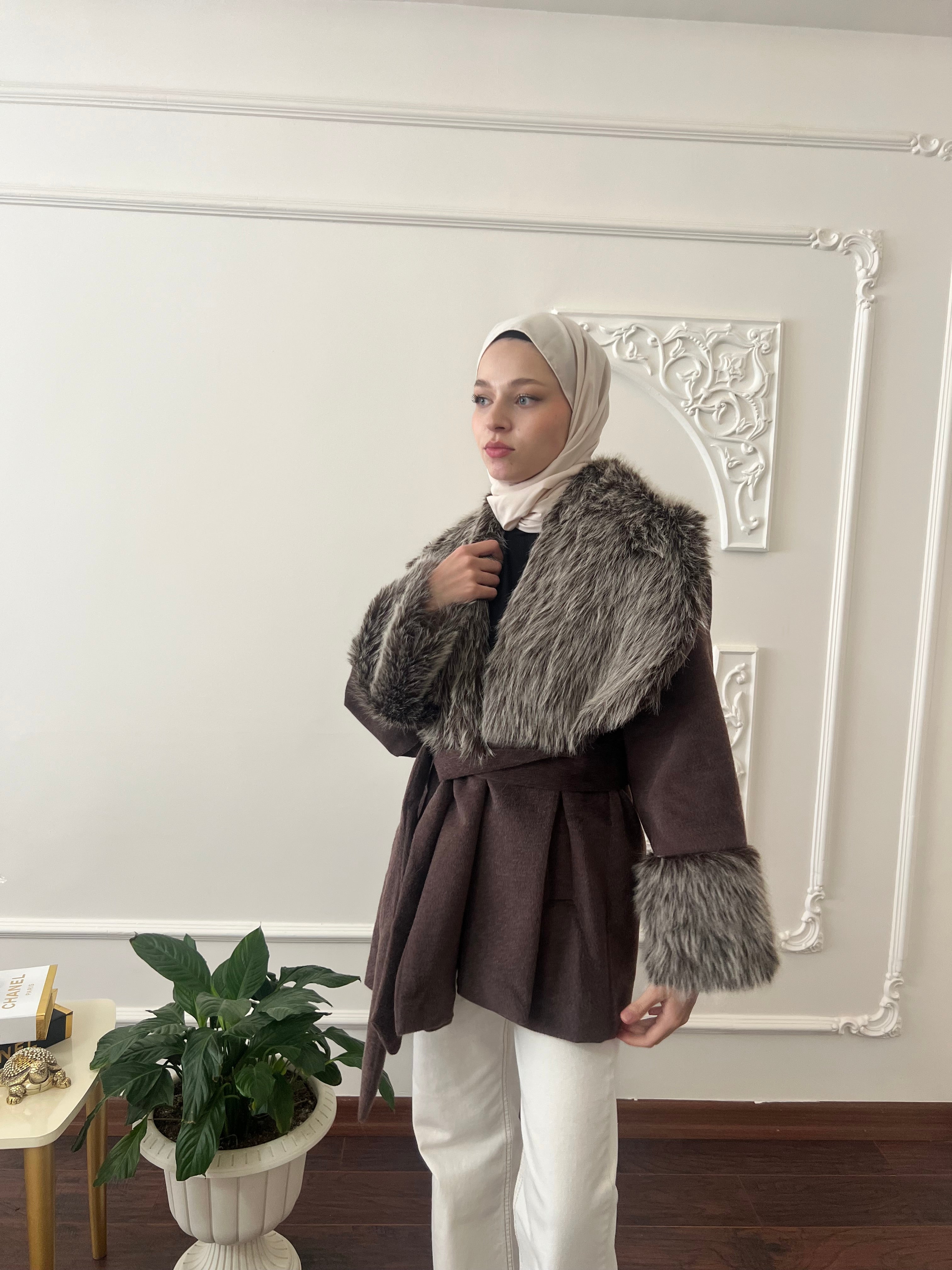 Kürk Yakalı Goldfox Kaban