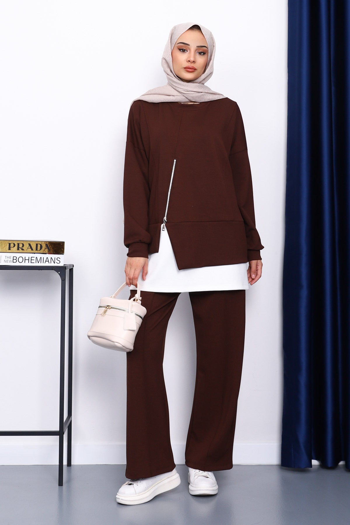 Kahverengi Fermuar Detaylı Takım