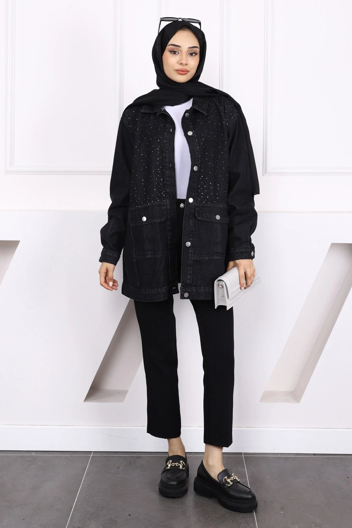 Siyah Taş İşlemeli Kot Ceket