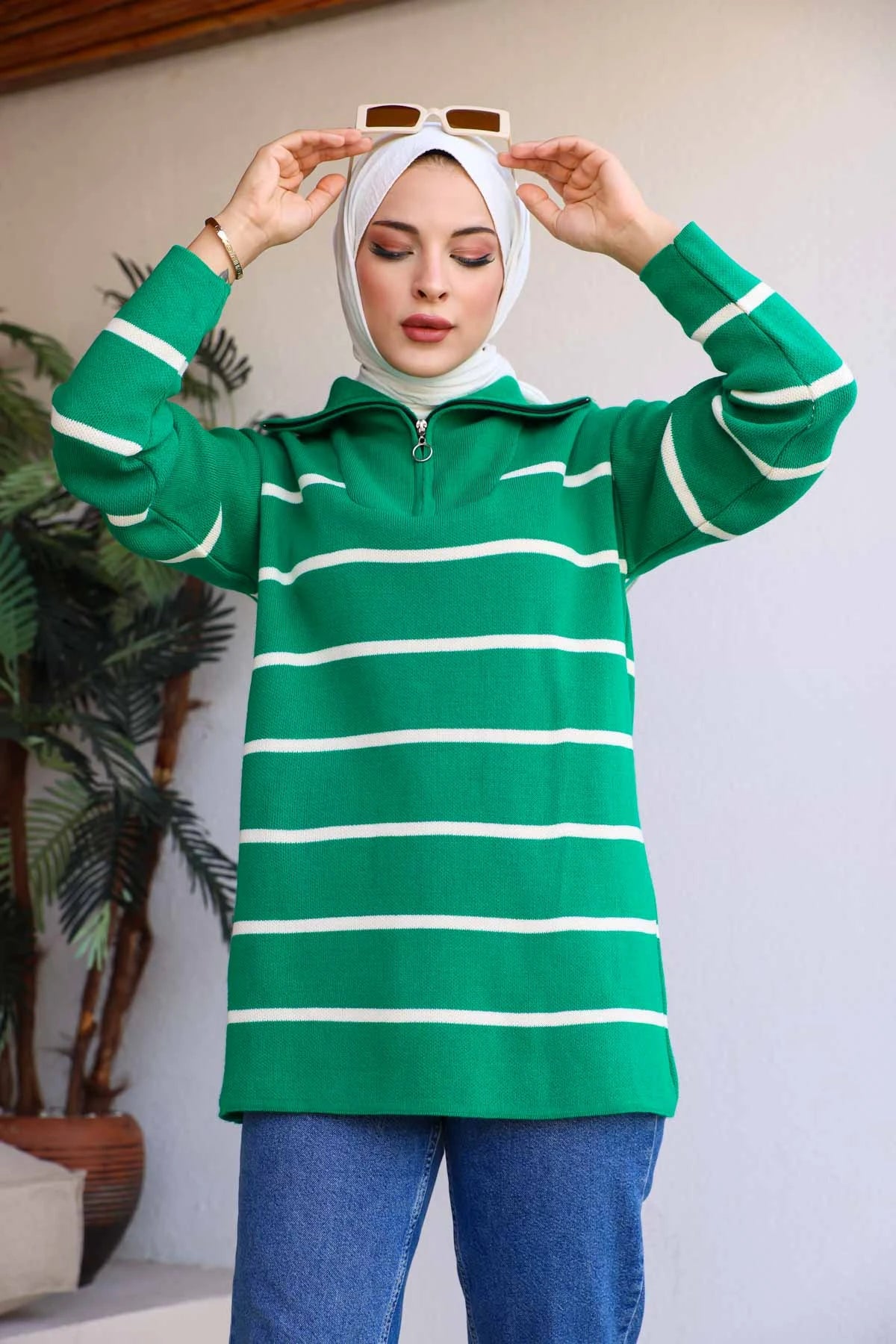 Yeşil Yaka Fermuarlı Çizgili Triko Tunik